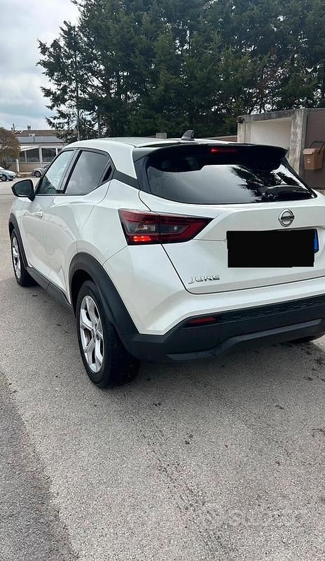 Usata Nissan Juke N-Connecta 114 CV (83 kW) 2020 Bianco SUV