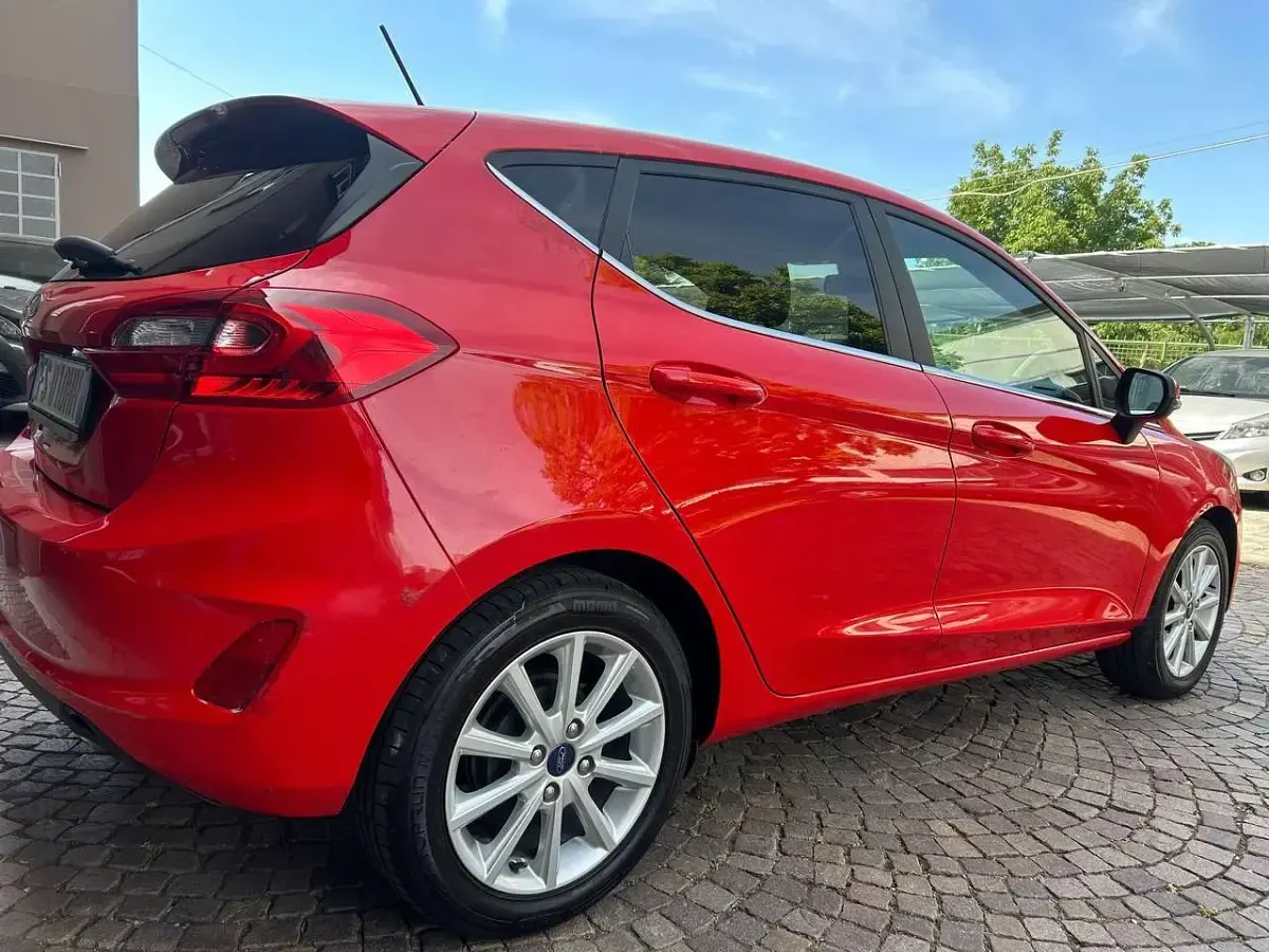 Usata Ford Fiesta ST-Line 86 CV (63 kW) 2018 Rosso Utilitaria