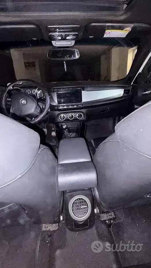 Usata Alfa Romeo Giulietta 109 CV (80 kW) 2013 Bianco Utilitaria