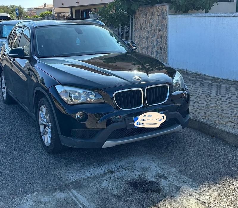 Usata BMW X1 177 CV (130 kW) 2014 Nero SUV