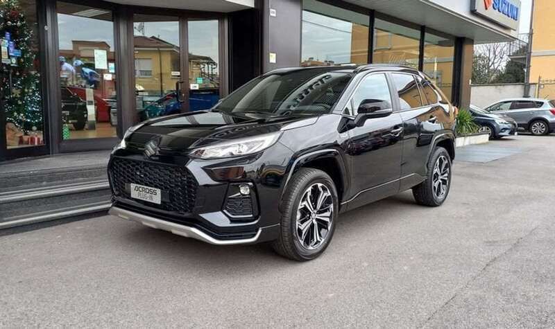 Nero Usata 2023 Suzuki Across SUV | 39.000 € (Buon prezzo) - Immagine 1/4