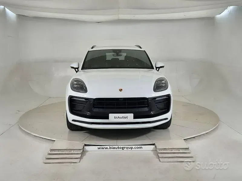 Usata Porsche Macan 265 CV (194 kW) 2023 Bianco SUV