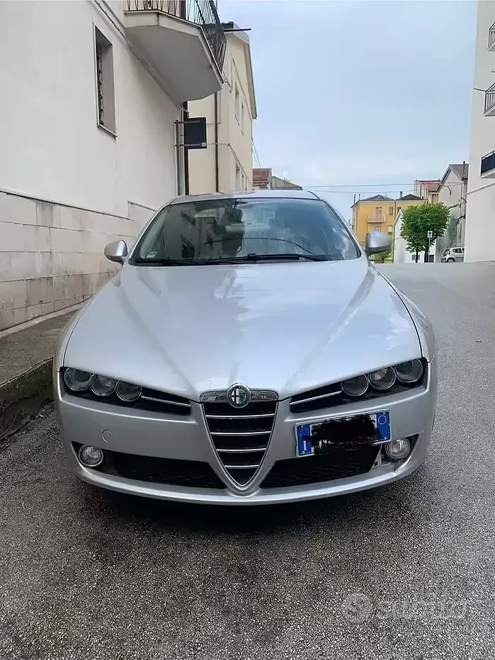 Usata Alfa Romeo 159 150 CV (110 kW) 2006 Grigio Berlina
