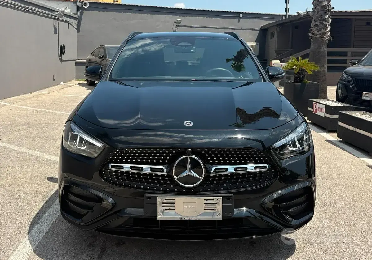 Usata Mercedes GLA200 AMG Line Premium 150 CV (110 kW) 2026 Nero SUV