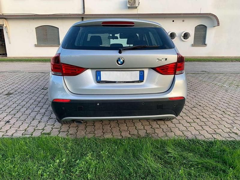 Usata BMW X1 177 CV (130 kW) 2010 Argento SUV