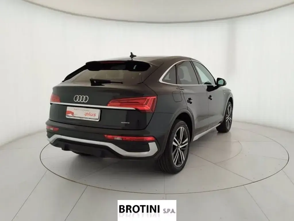 Usata Audi Q5 Sportback S-line plus 204 CV (150 kW) 2023 Nero metallizzato SUV