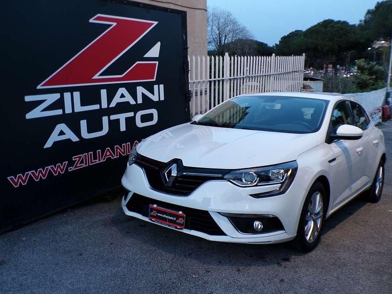 Usata Renault Mégane IV 101 CV (74 kW) 2016 Bianco Berlina