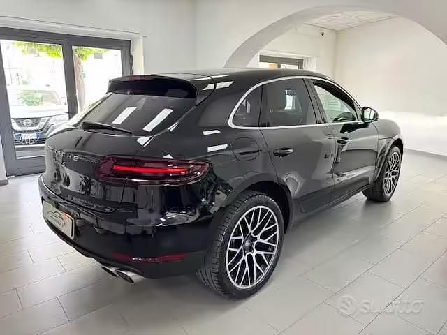 Usata Porsche Macan 250 CV (183 kW) 2018 Nero SUV