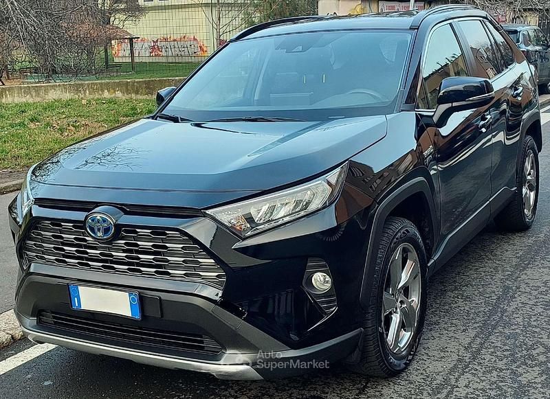 Usata Toyota RAV4 Hybrid 178 CV (130 kW) 2021 Nero SUV