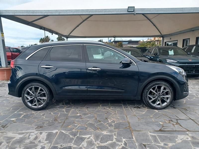 Usata Kia Niro Style 104 CV (76 kW) 2021 Blu SUV