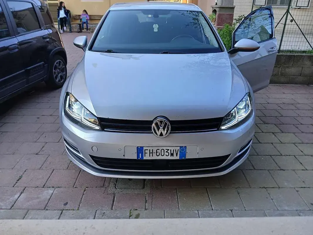 Usata VW Golf VII Highline 110 CV (80 kW) 2015 Grigio Berlina