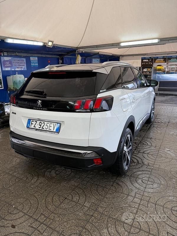 Usata Peugeot 3008 Allure 130 CV (95 kW) 2020 Bianco SUV