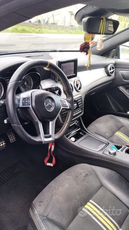 Usata Mercedes C220 150 CV (110 kW) 2013 Nero Berlina