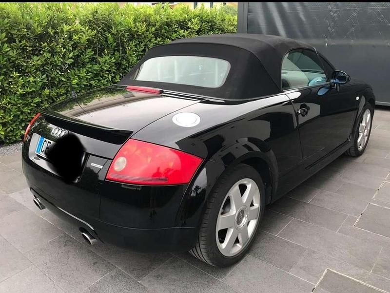 Nero Usata 2003 Audi TT Roadster Ambiente Cabrio | 13.990 € (Buon prezzo) - Immagine 1/4