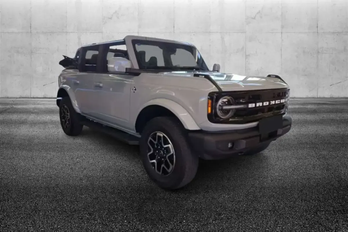 Usata Ford Bronco Outer Banks 334 CV (245 kW) 2022 Grigio SUV
