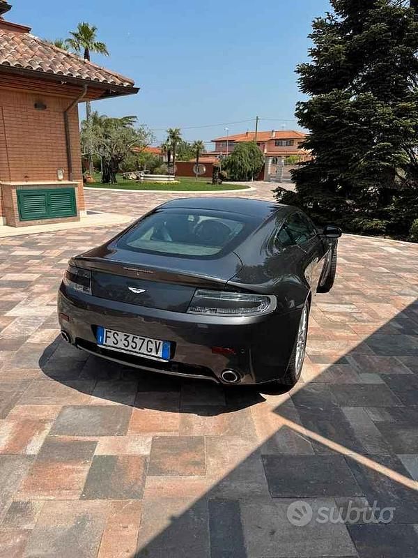 Usata Aston Martin V8 Vantage 426 CV (313 kW) 2009 Nero Coupé