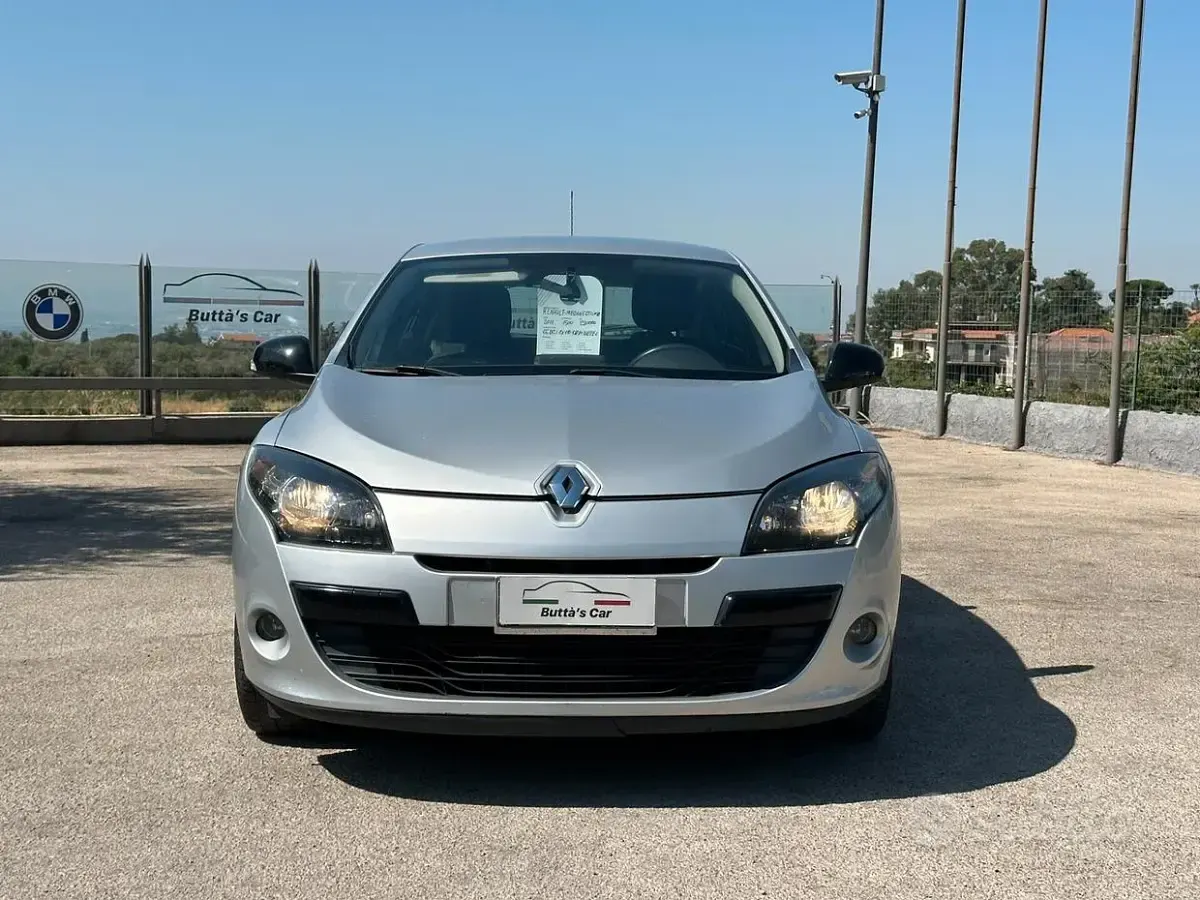 Usata Renault Mégane GT Line GT-Line 110 CV (80 kW) 2011 Grigio Berlina