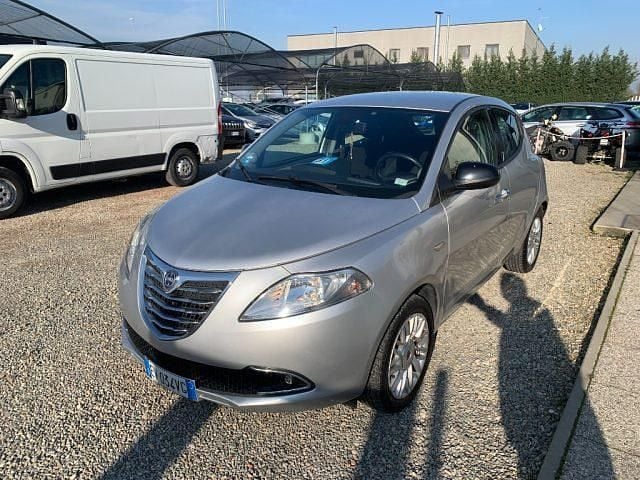 Usata Lancia Ypsilon S 95 CV (69 kW) 2014 Grigio Utilitaria