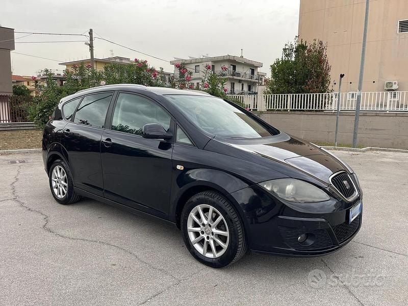Usata Seat Altea XL 105 CV (77 kW) 2013 Nero Monovolume