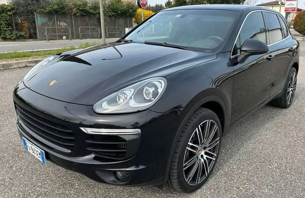 Usata Porsche Cayenne 250 CV (183 kW) 2015 Nero SUV