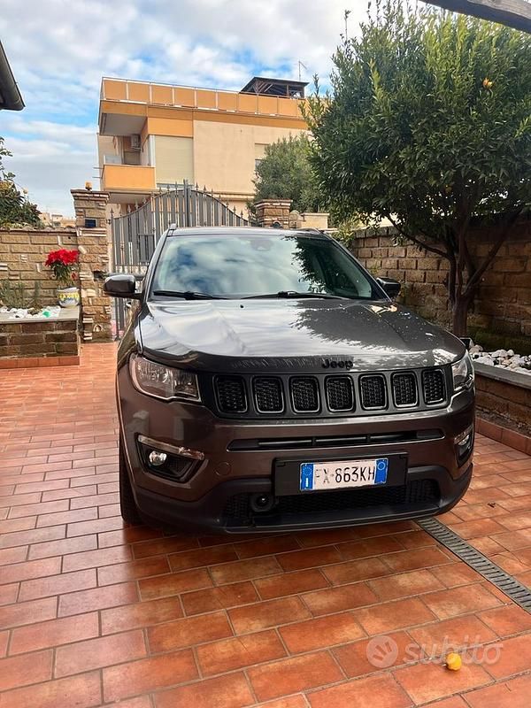 Usata Jeep Compass Night Eagle 120 CV (88 kW) 2019 Grigio SUV