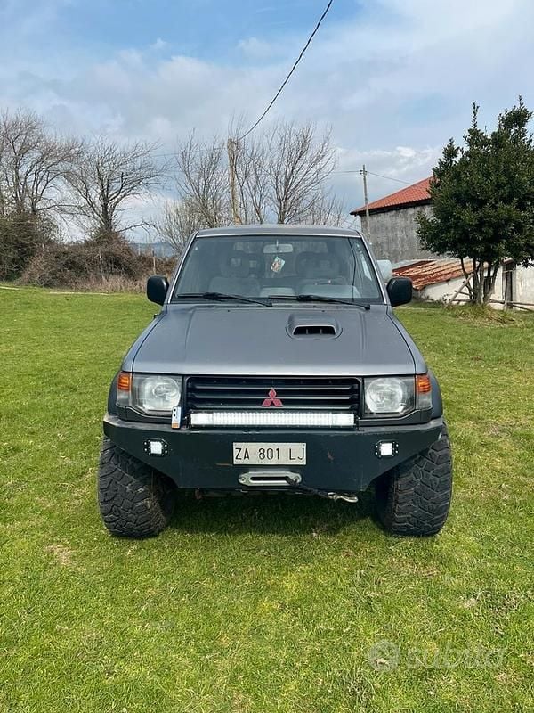 Usata Mitsubishi Pajero 1994 Grigio SUV