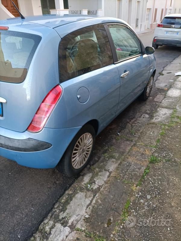 Usata Lancia Ypsilon 2005 Utilitaria