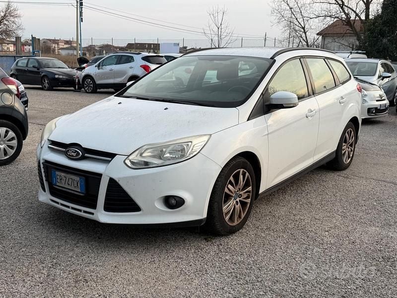 Usata Ford Focus Titanium 125 CV (91 kW) 2013 Bianco Berlina