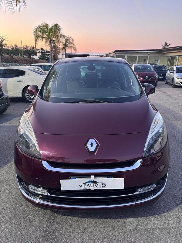 Usata Renault Scénic III Bose Edition 130 CV (95 kW) 2012 Rosso Monovolume