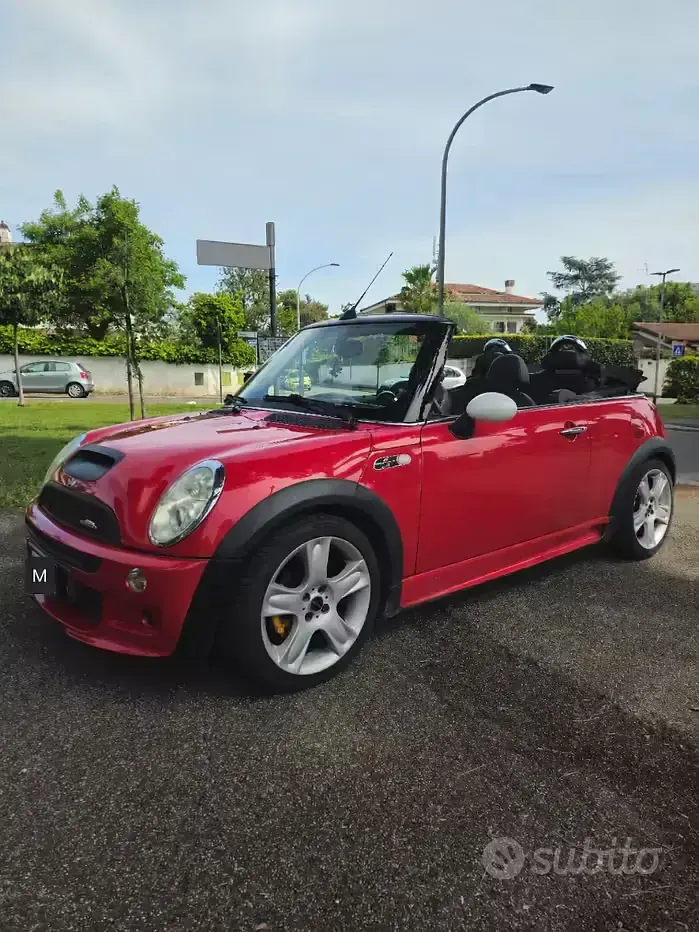 Usata Mini John Cooper Works Cabriolet 170 CV (125 kW) 2005 Rosso Cabrio