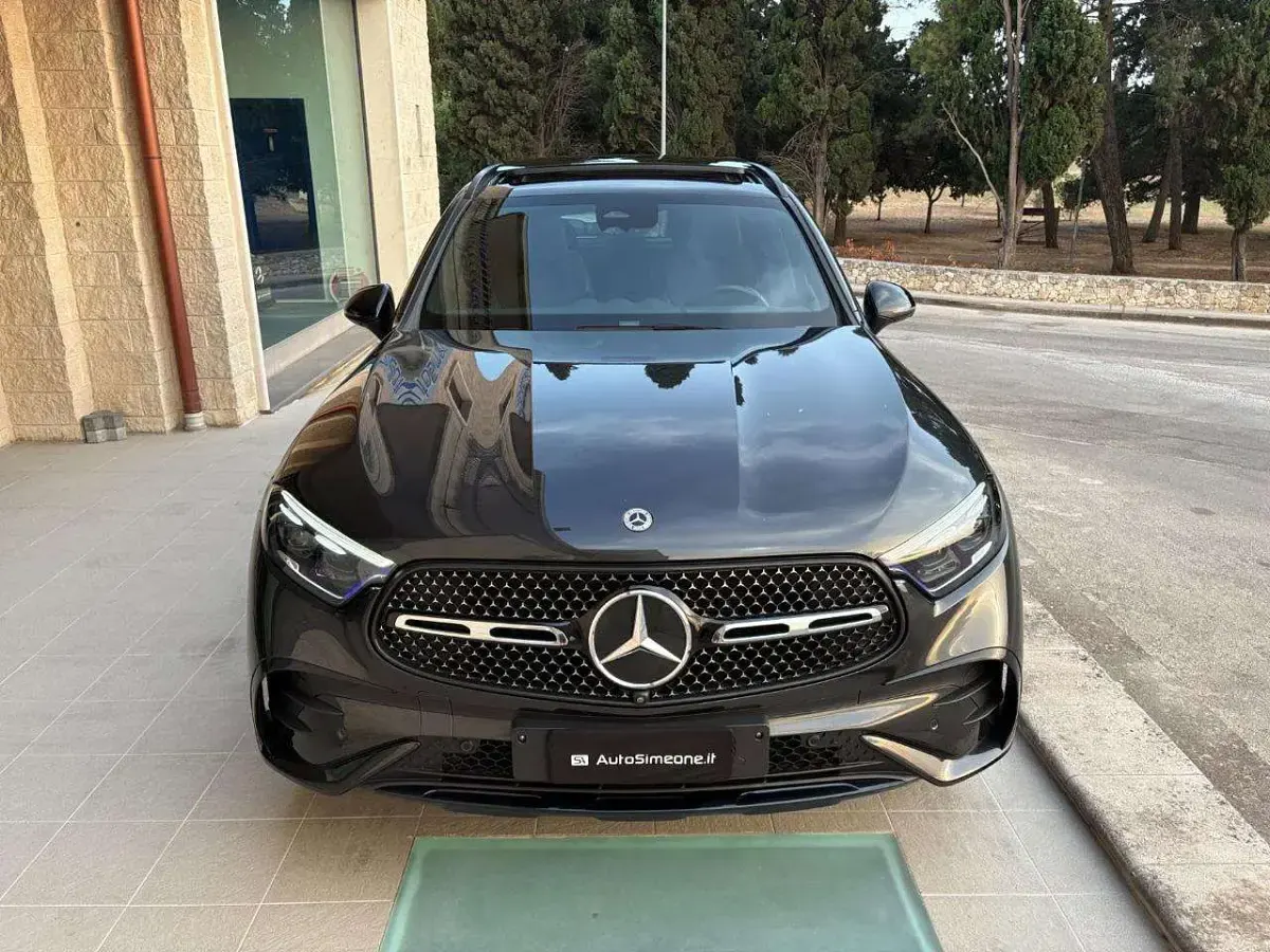 Usata Mercedes GLC220 Premium 197 CV (144 kW) 2023 Grigio scuro SUV