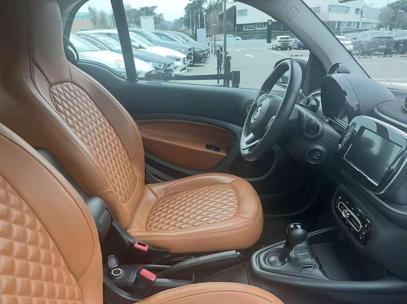 Usata Smart ForTwo Coupé Passion 41 kW (56 CV) 2020 Verde Utilitaria