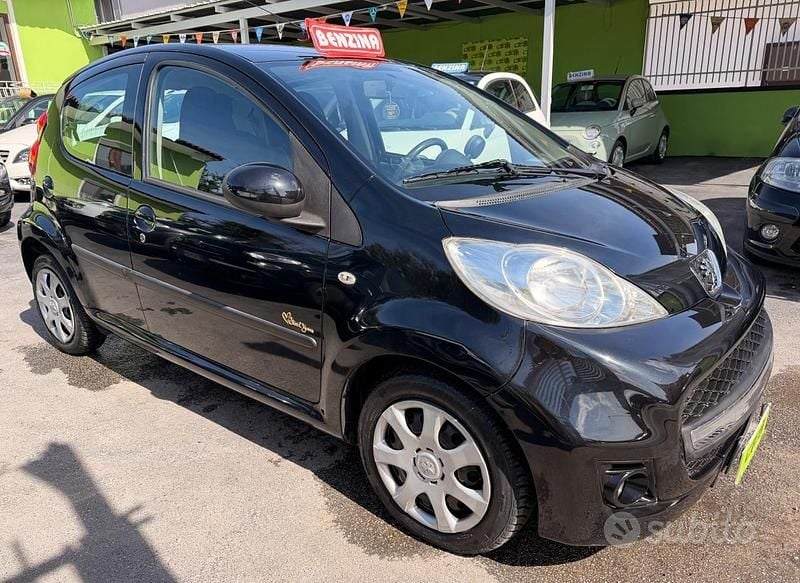 Usata Peugeot 107 68 CV (50 kW) 2009 Nero Utilitaria