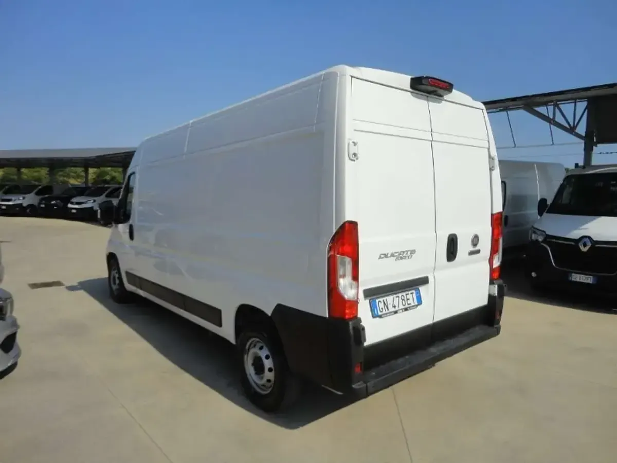 Usata Fiat Ducato 140 CV (102 kW) 2023 Bianco Furgone