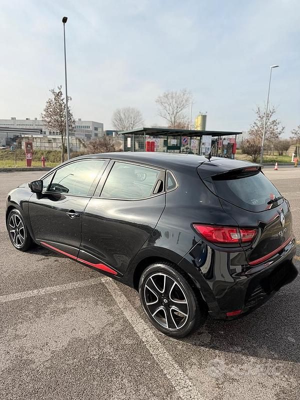 Usata Renault Clio IV 90 CV (66 kW) 2013 Nero Berlina