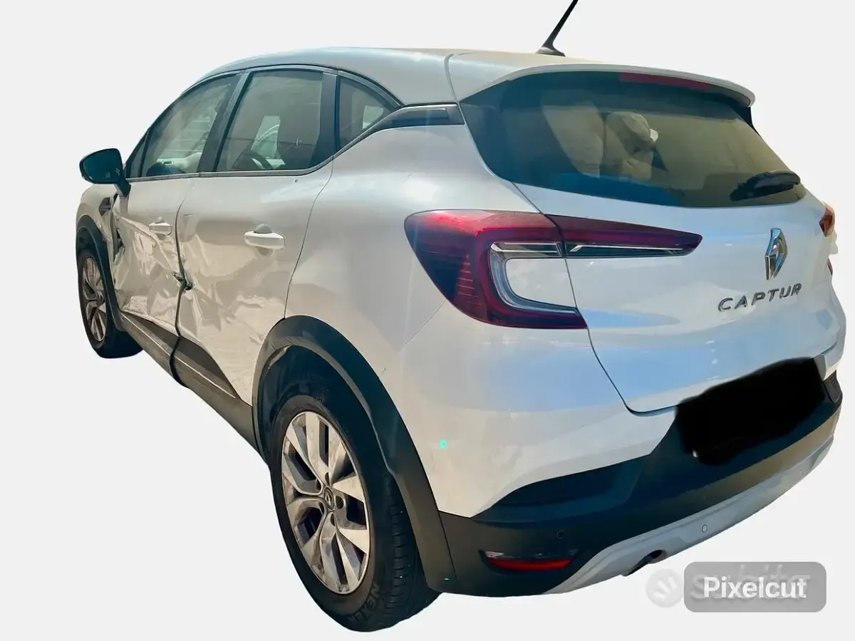 Usata Renault Captur 101 CV (74 kW) 2021 Bianco SUV