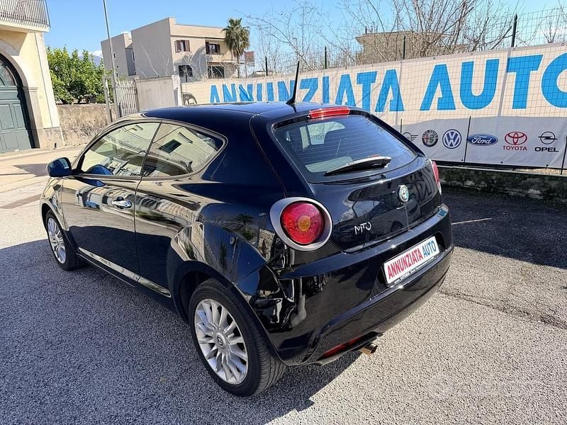 Usata Alfa Romeo MiTo 70 CV (51 kW) 2014 Nero Utilitaria