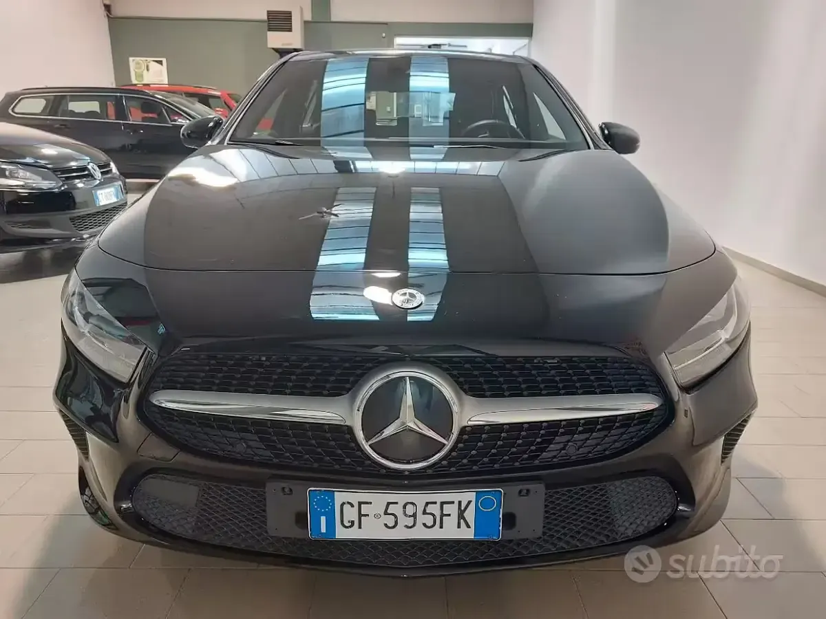 Usata Mercedes A180 Business 116 CV (85 kW) 2021 Nero Berlina