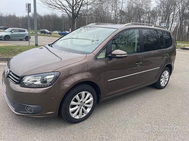 Usata VW Touran 177 CV (130 kW) 2014 Marrone Monovolume