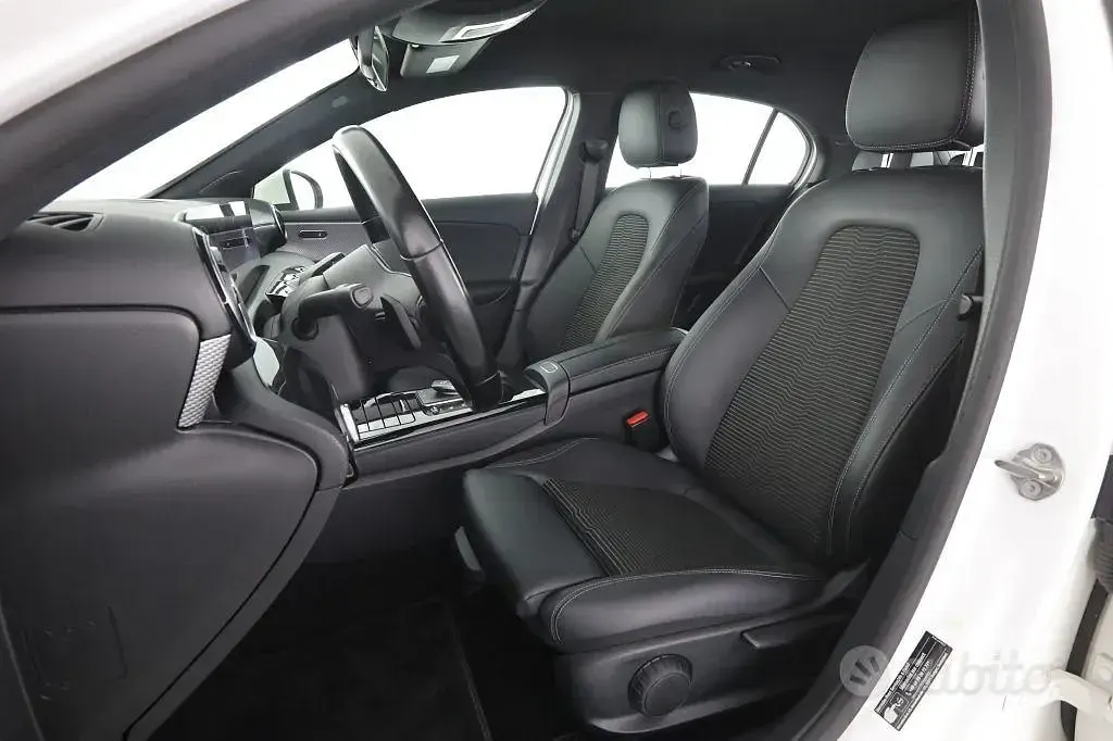 Usata Mercedes A180 116 CV (85 kW) 2021 Bianco Berlina