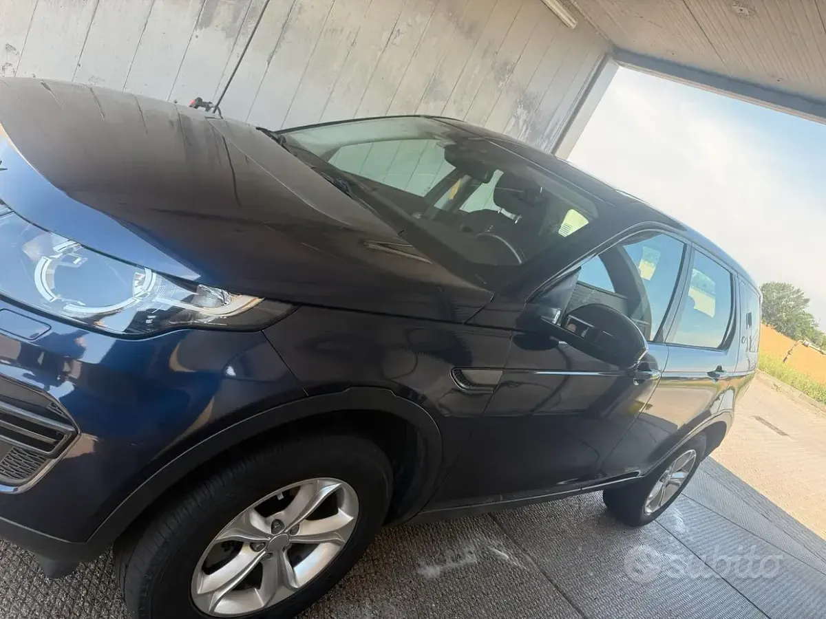 Usata Land Rover Discovery Sport 150 CV (110 kW) 2016 Bluazzurro SUV