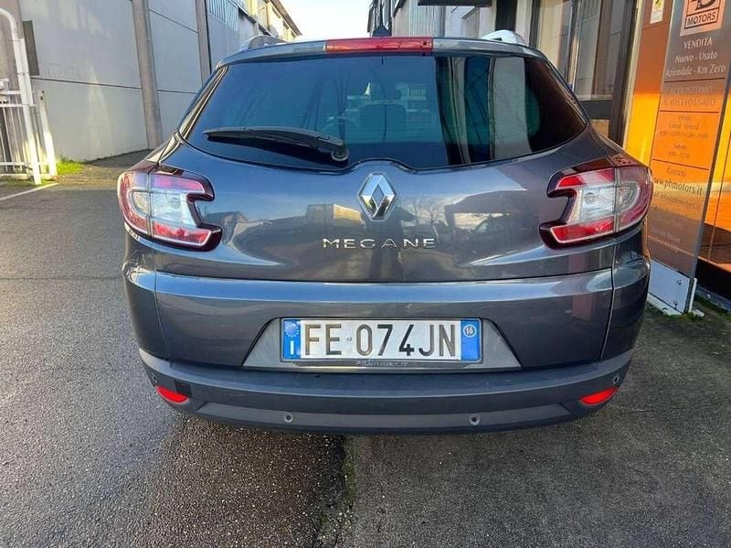 Usata Renault Mégane GrandTour LIMITED 110 CV (80 kW) 2016 Grigio Station wagon