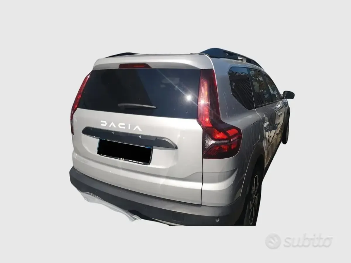 Usata Dacia Jogger Extreme 101 CV (74 kW) 2023 Grigio Monovolume