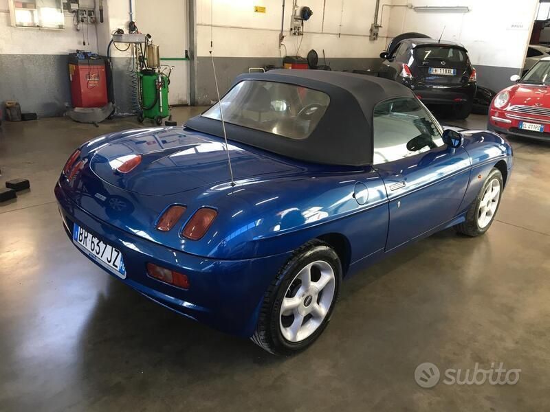 Usata Fiat Barchetta 131 CV (96 kW) 2001 Blu Cabrio
