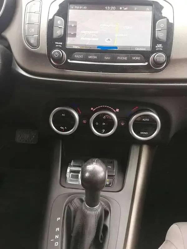 Usata Alfa Romeo Giulietta Distinctive 174 CV (127 kW) 2014 Blu/azzurro Utilitaria