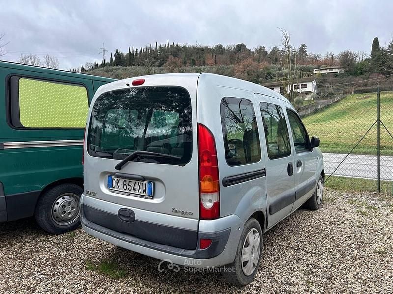 Usata Renault Kangoo 75 CV (55 kW) 2007 Gray Monovolume