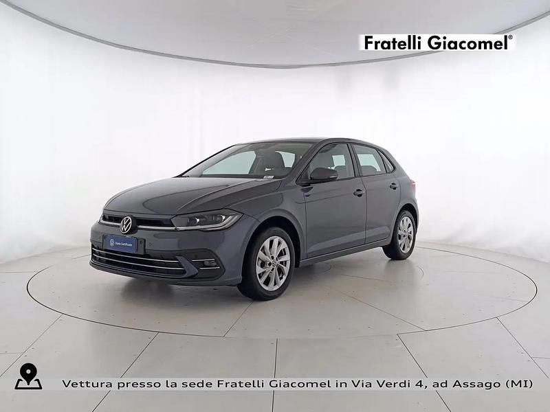 Smoky grey metallizzato Usata 2021 VW Polo Style Tre volumi | 17.400 € (Buon prezzo) - Immagine 1/4