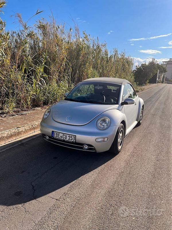 Grigio Usata 2005 VW Beetle Cabrio | 4450 € (Super prezzo) - Immagine 1/4