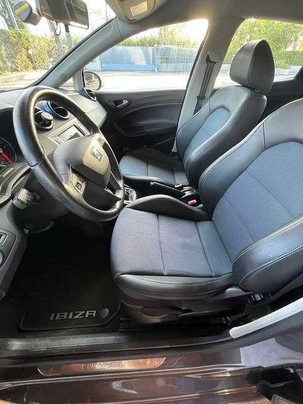 Usata Seat Ibiza CONNECT 75 CV (55 kW) 2015 Grigio Berlina