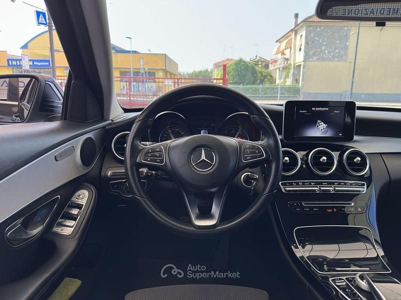 Usata Mercedes C220 Premium 163 CV (119 kW) 2020 Nero Station wagon